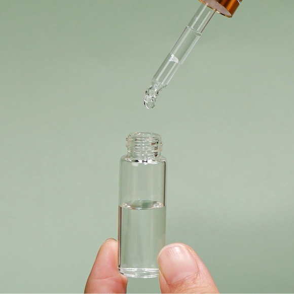 Brown Sugar Babe rollerball oils
Vibrant Vapours oils
~READ DESCRIPTION~ - Picture 6 of 12